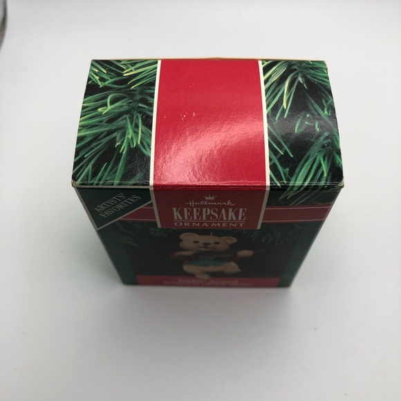 Vintage Fiddlin' Around Hallmark Keepsake Christmas Ornament 1991 Bear Fiddle - Picture 6 of 9